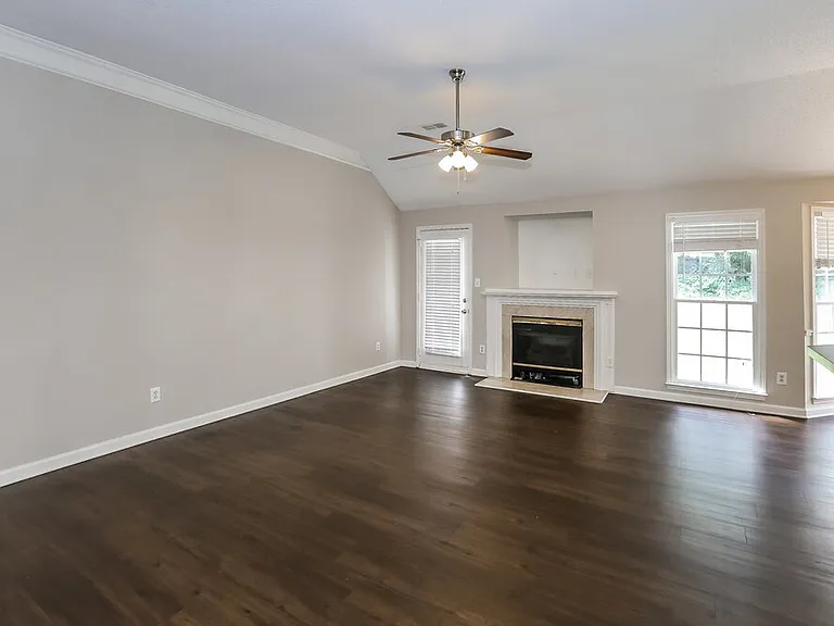 11621 Long Forest Dr — Photo 6