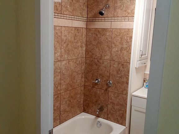 3rd image of 1163 Luther Dr
