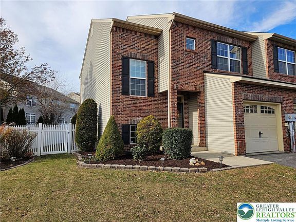 2nd image of 247 Milkweed Dr