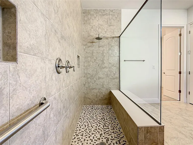 13899 Larkton Ln — Photo 21