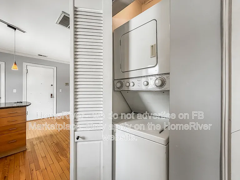 1137 W Grace St #3E — Photo 5