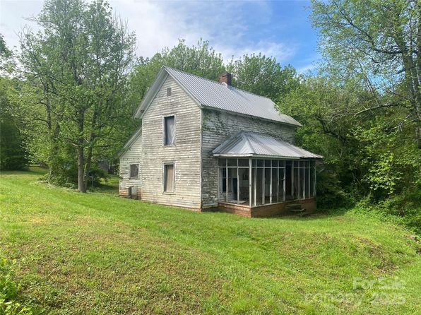 121 Blair St, Bostic, NC 28018