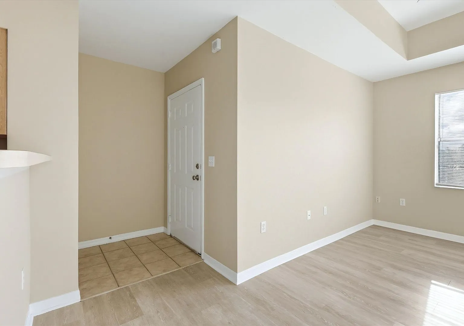 1015 Villagio Cir — Photo 4