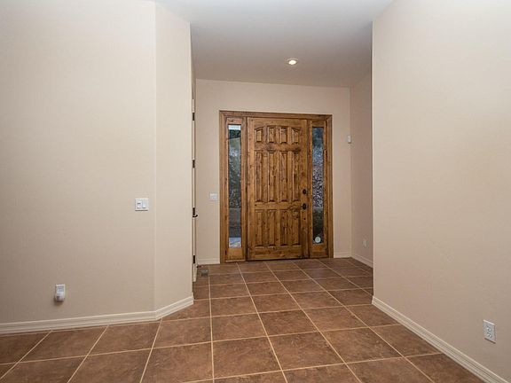 4th image of 2339 W Oakwood Dr