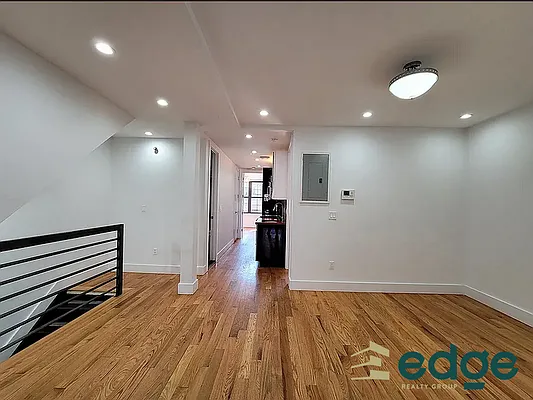 Rented by Capital Ventures Group LLC | media 15