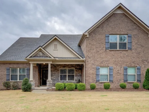 7201 Deervalley Dr, Fairview, TN 37062