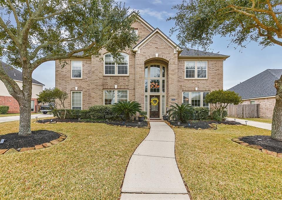 1st image of 13707 Elm Shores Dr