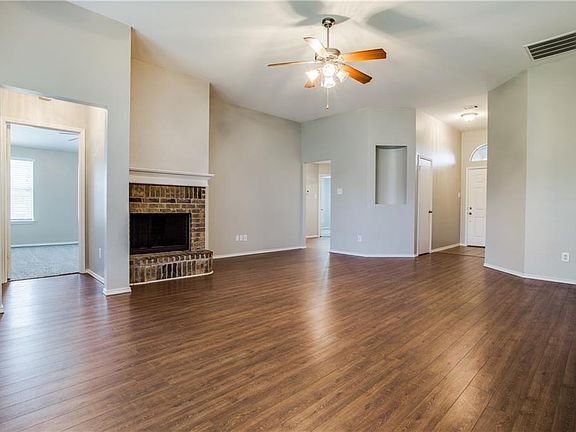 4th image of 1725 Abaco Dr