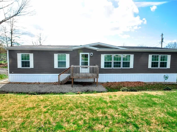 16 Jean St, Belle Vernon, PA 15012