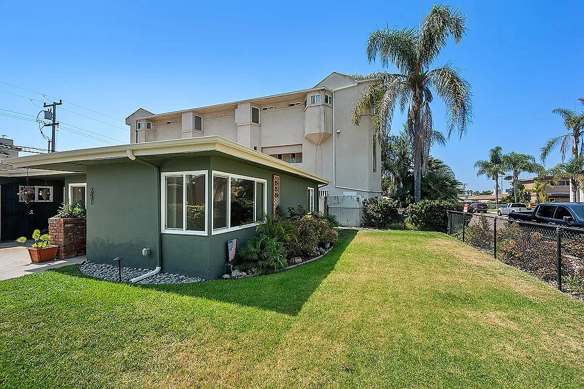 251 Date Ave — Photo 1