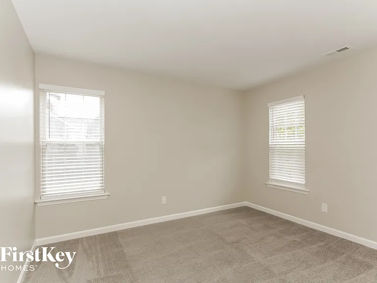 6111 Forest Pond Dr — Photo 13