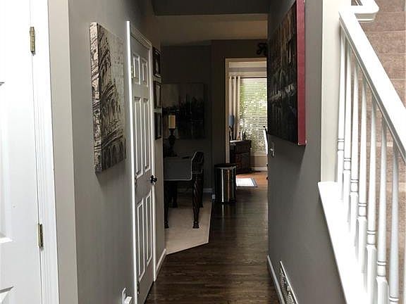 4th image of 8573 Bentley Dr