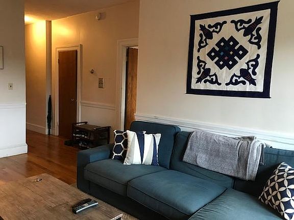 4th image of 1065 Beacon St APT 6