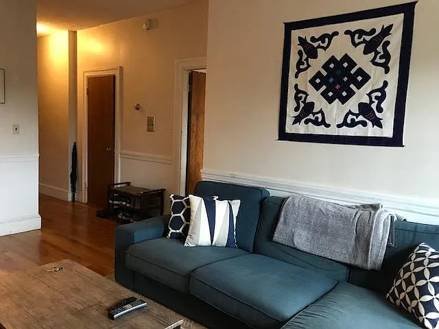 1065 Beacon St #6 — Photo 4