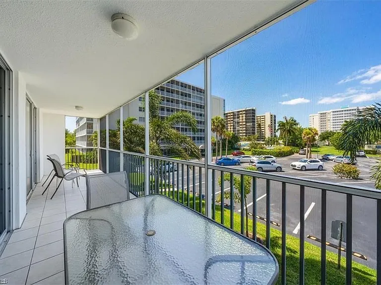 3 Bluebill Ave #207 — Photo 3