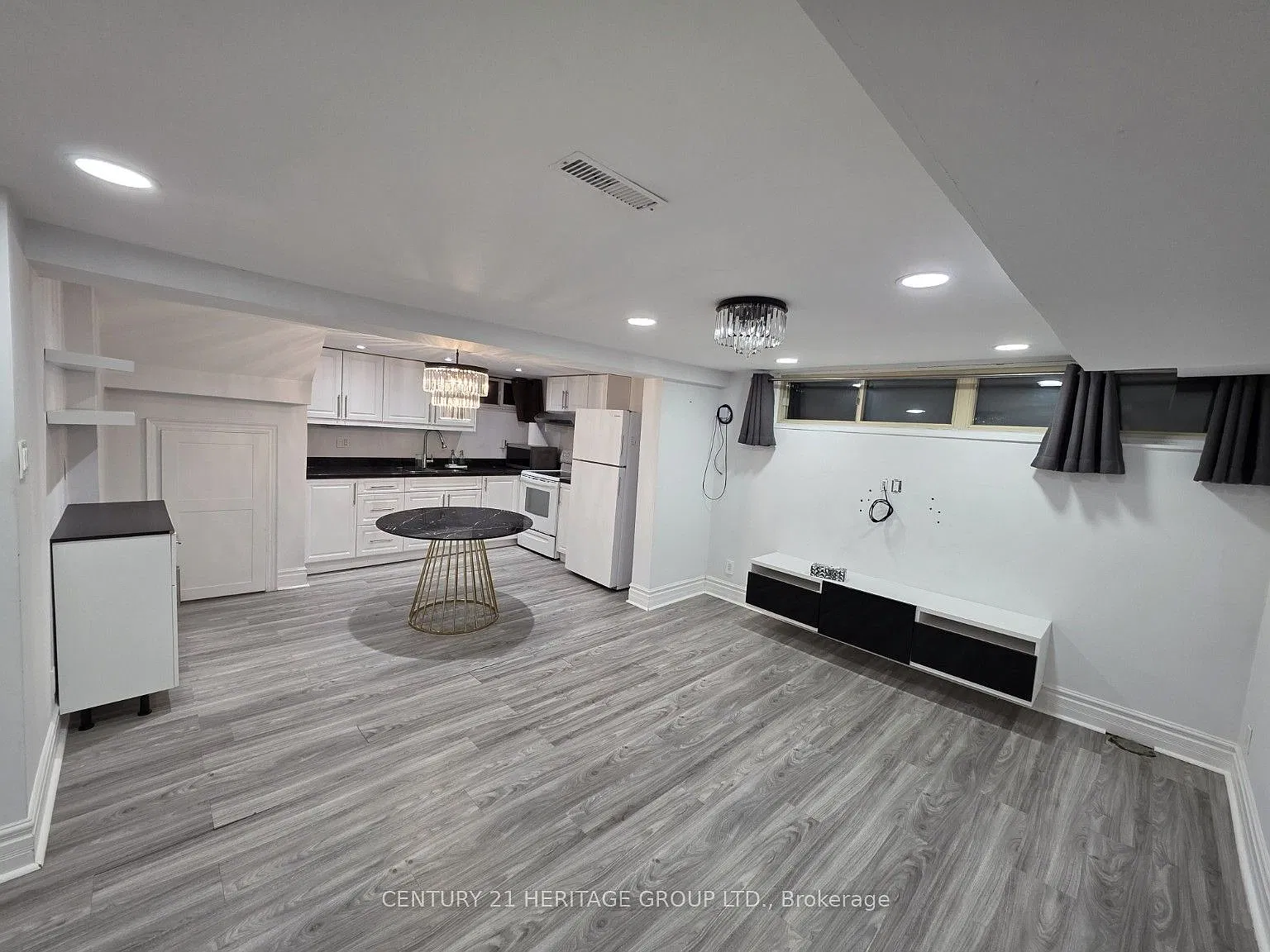 2 bed, $1,650 — Photo 3