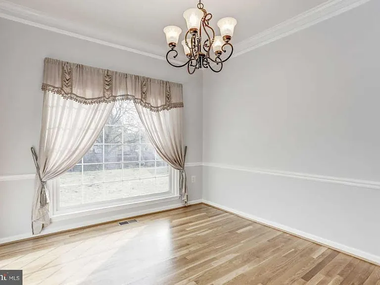 2 New Market Ct — Photo 19