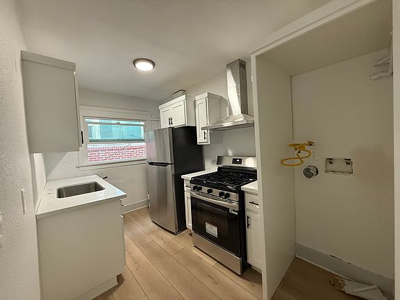 5th image of 701-723 Pacific Ave #719