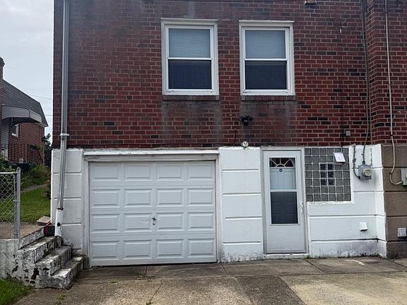 5th image of 2133 Faunce St