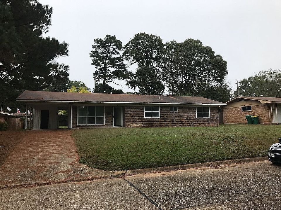 1st image of 6 Park Ln
