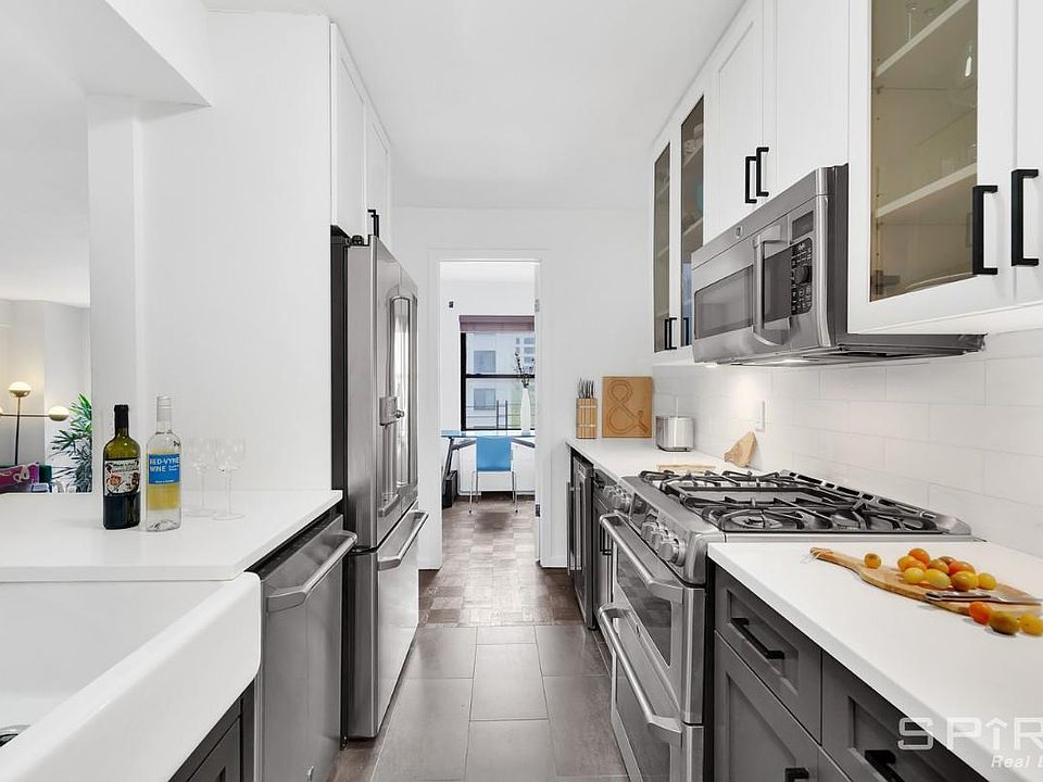 1st image of 301 E 48th St APT 11G