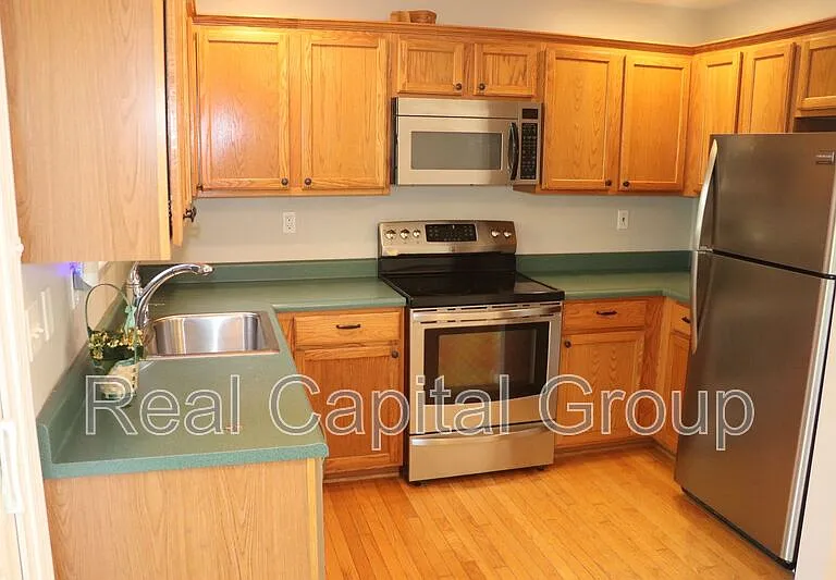 25 A Mapleridge Ave #B — Photo 8