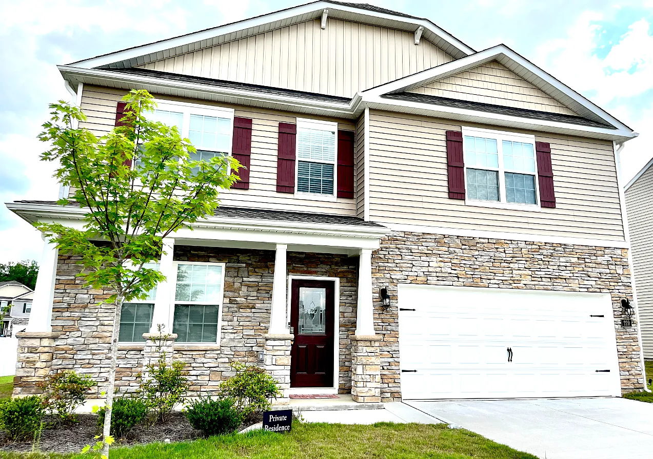 4 bed, 2882 sqft, $2,295 — Photo 1