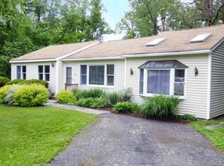 29 Charterhouse Rd, New Milford, CT 06776