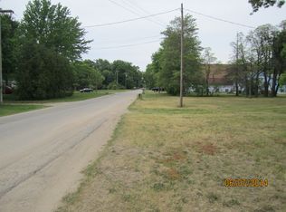 1374 S Parkway St, Muskegon, MI 49442