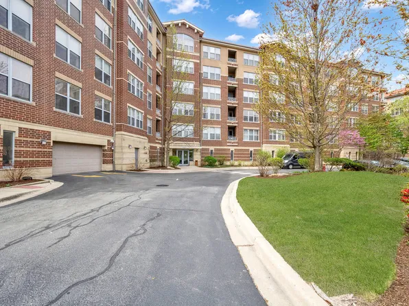 9350 Skokie Blvd Unit 303, Skokie, IL 60077