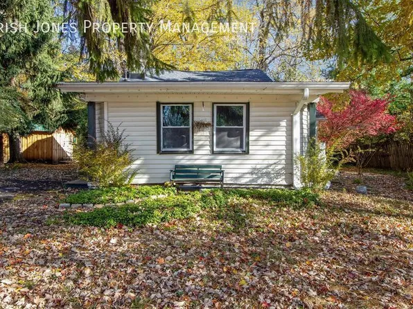 5875 Lakeview Ter, Lake View, NY 14085