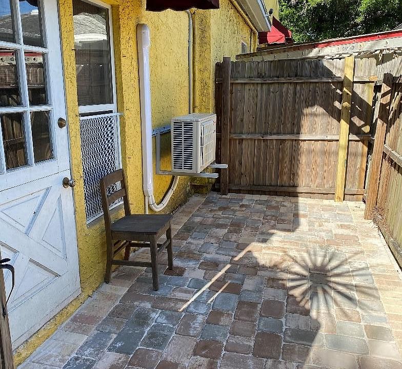 Private entrance and patio