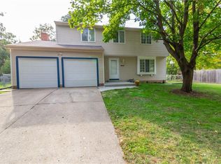 9428 Thornwood Dr, Indianapolis, IN 46250