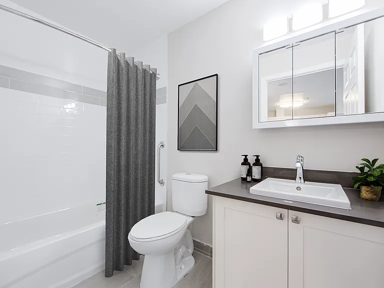 106 Parkway Forest Dr — Photo 4