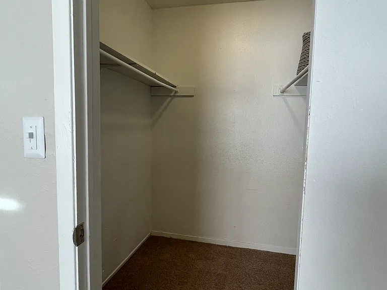 Avenue One10 — Photo 7
