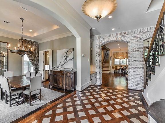 2nd image of 4 Burkhart Forest Ct
