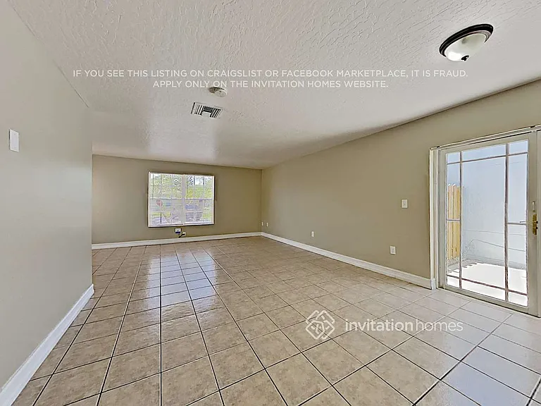 9785 SW 222nd St — Photo 5