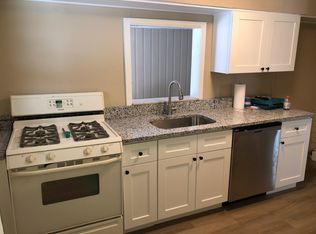 10 Highland Dr, Mc Kees Rocks, PA 15136
