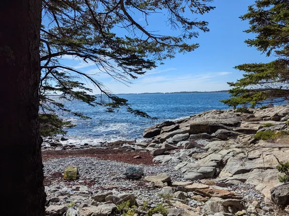 33 Hupper Hupper ROW Row SW, Saint George, ME 04855