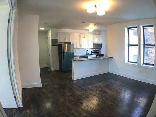 Rented by Lang Realty LLC | media 15