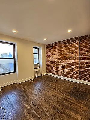 1st image of 170 W 109th St #2F