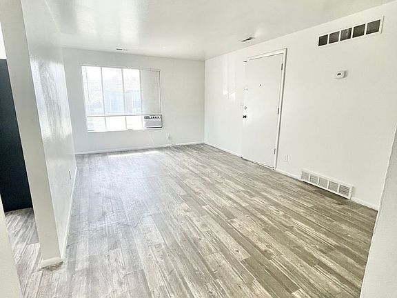5th image of 4652 S Arlington Park Dr #4649-04