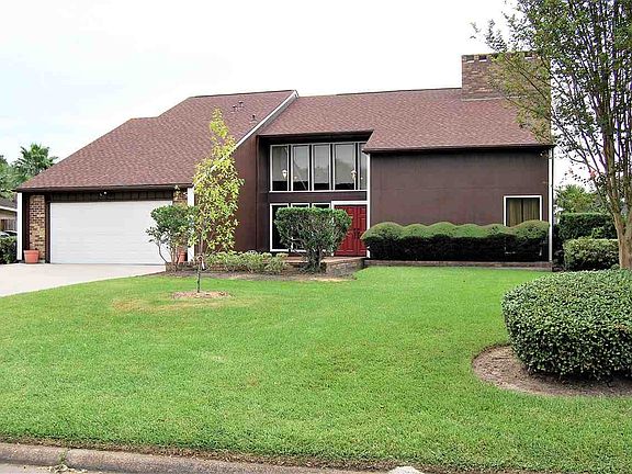 2nd image of 8324 Chimney Rock Ln