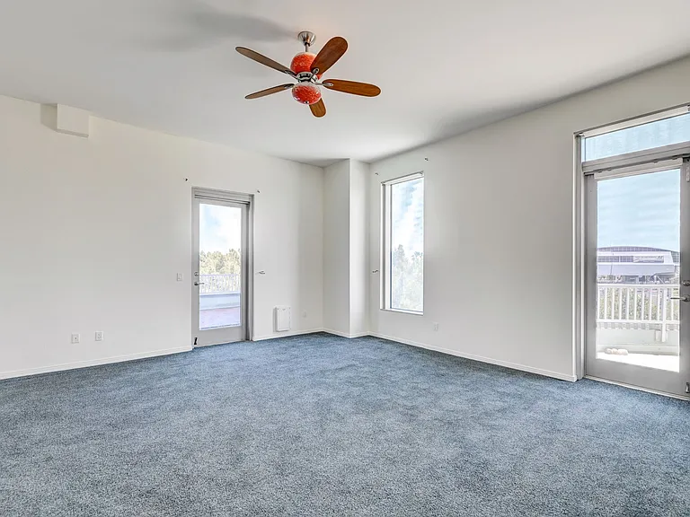 360 E Desert Inn Rd #402 — Photo 10