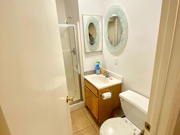 5th image of 2359 20th Ave Unit C
