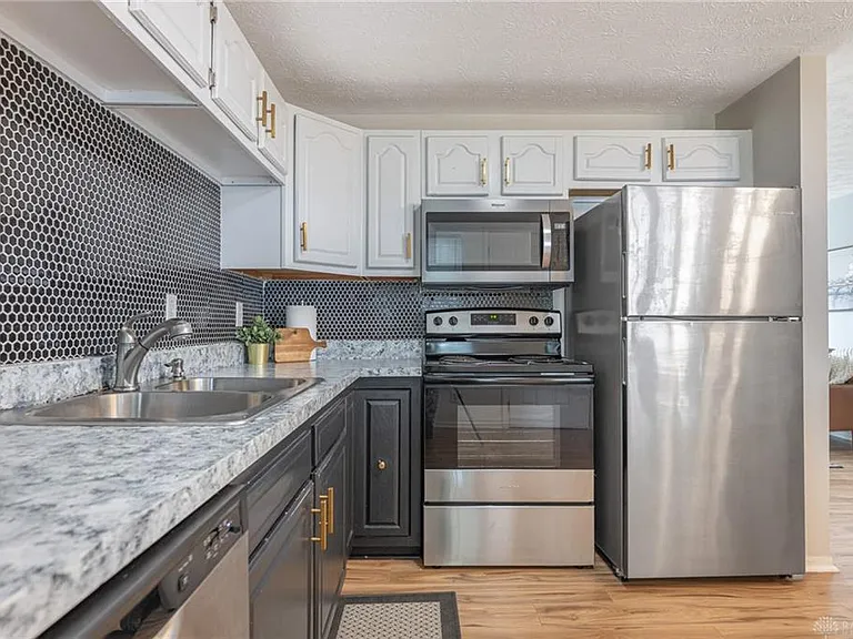 5276 Buckner Dr — Photo 9