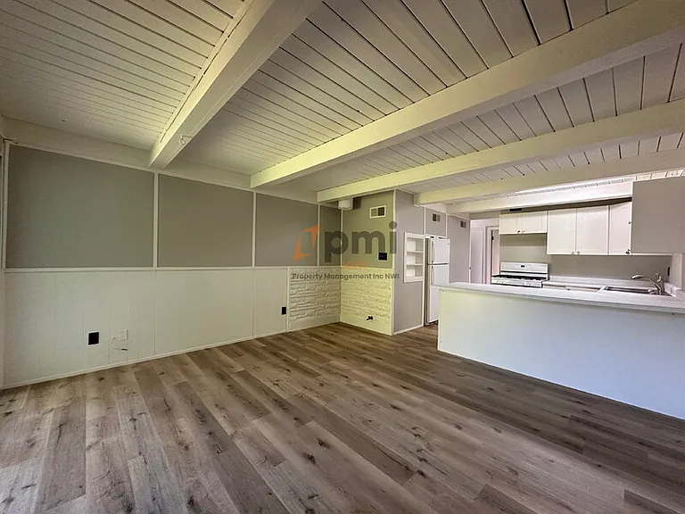 515 Bies St — Photo 5