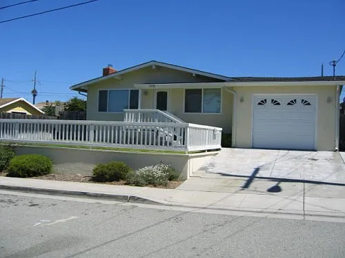 1712 Hilton St photo 1