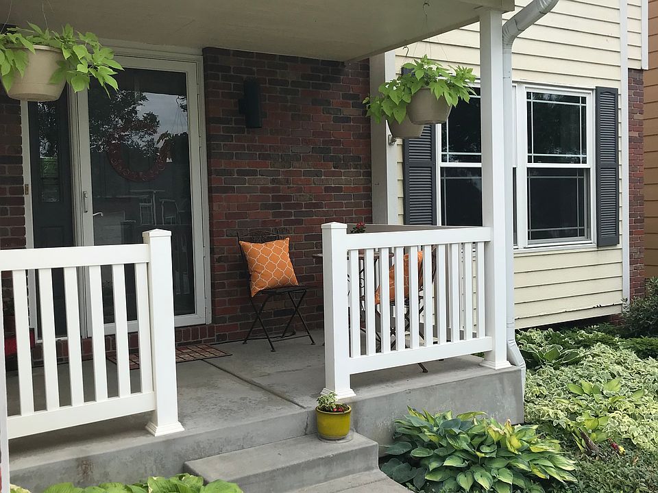 1st image of 2833 Lawson Dr
