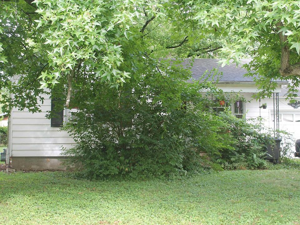 2nd image of 516 S Forest Ave